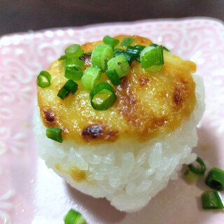 ねぎ味噌マヨ焼きおにぎり